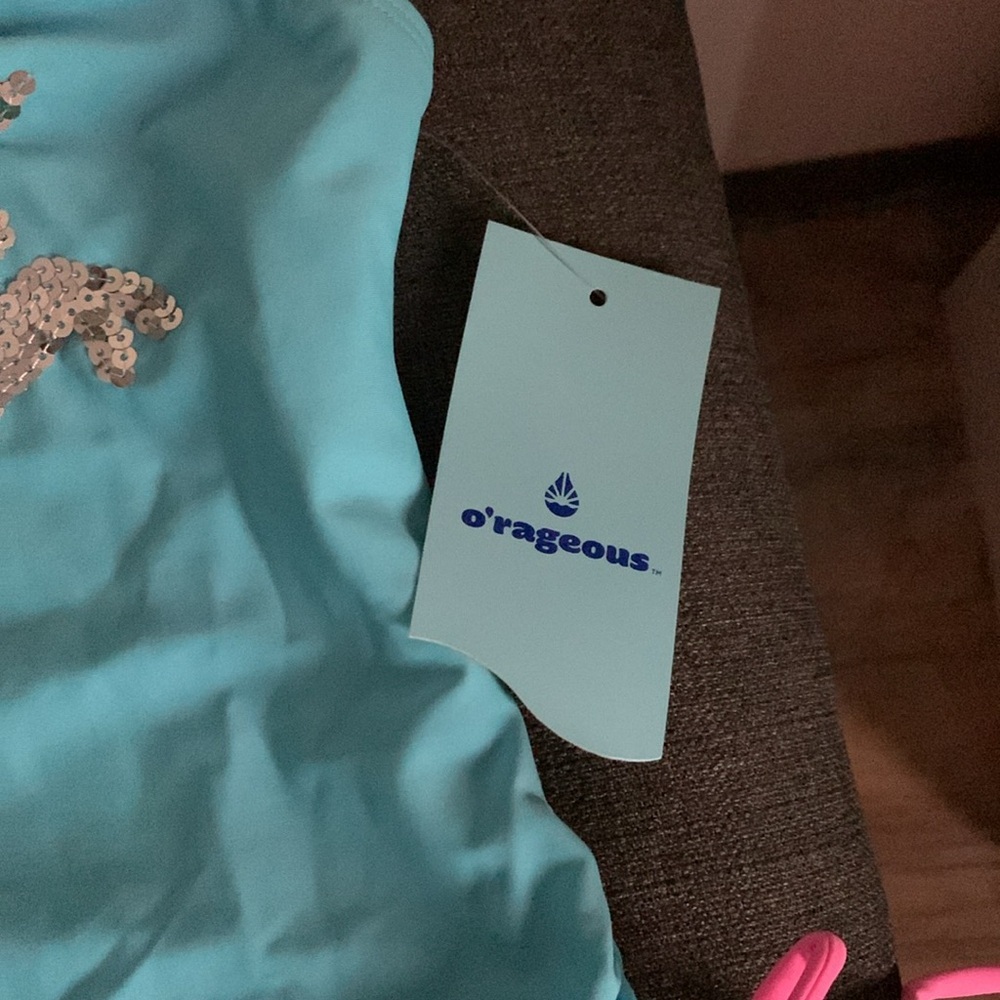 Bathing suit - Picture 3 of 4